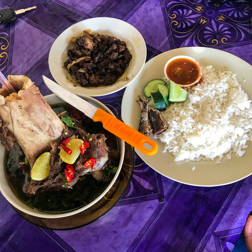 Warung Atas Parit