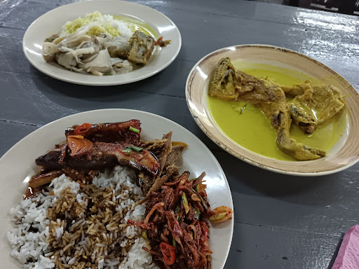 Nasi Kukus Ayam Dara Pok Jak