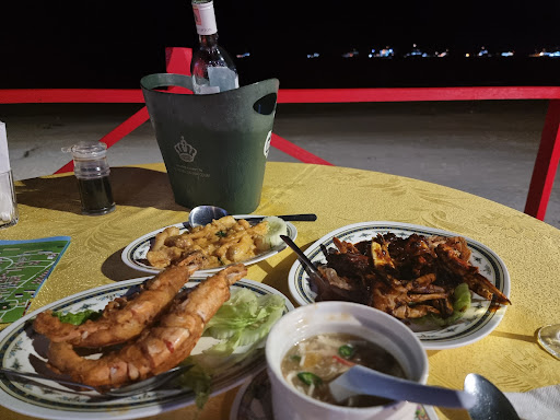 Mawilla Yacht Club Restaurant