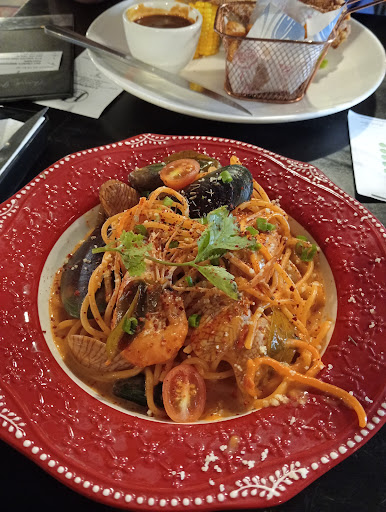 H CAFE PAKA