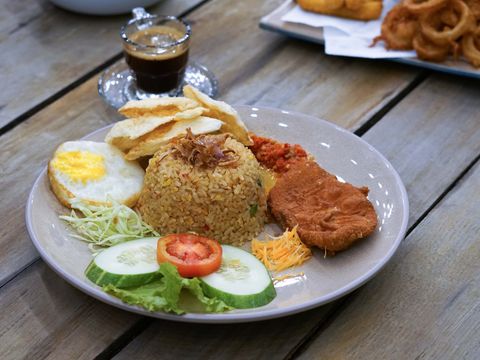 Restoran JMY - Tempat Makan Enak dengan Hidangan Sedap dan Suasana Nyaman